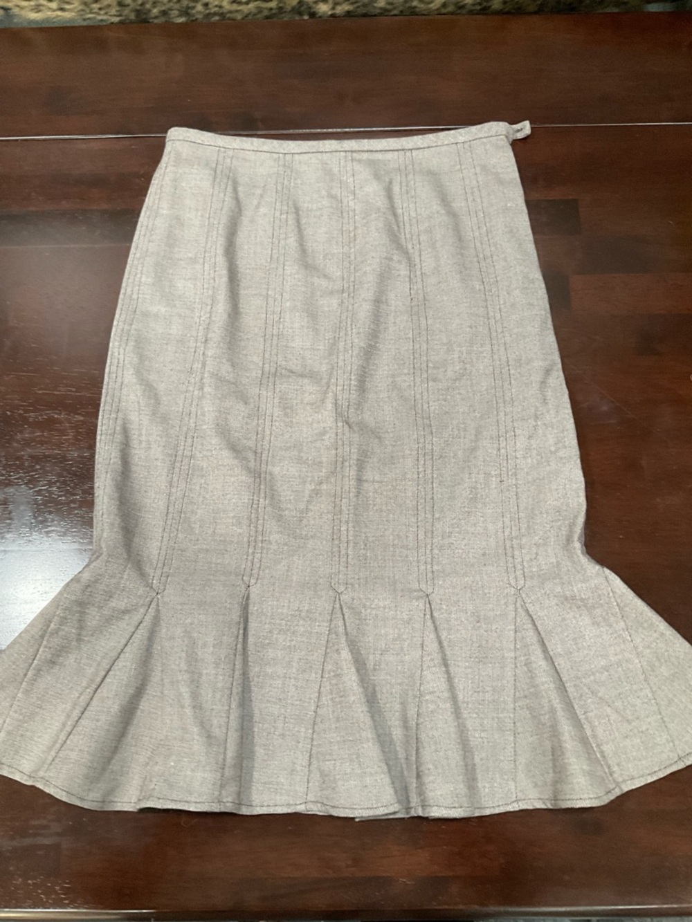 SUNNY LEIGH SKIRT WITH RUFFLE BOTTOM